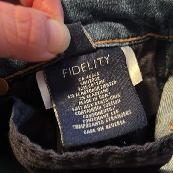 FIDELITY AXL CROP GIRLFRIEND JEAN size 26 - Picture 7 of 13